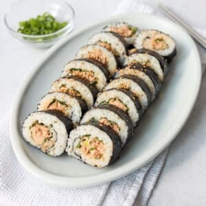 featured image of spicy tuna kimbap