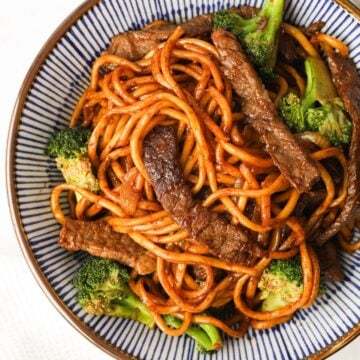 featured image of beef and broccoli noodles