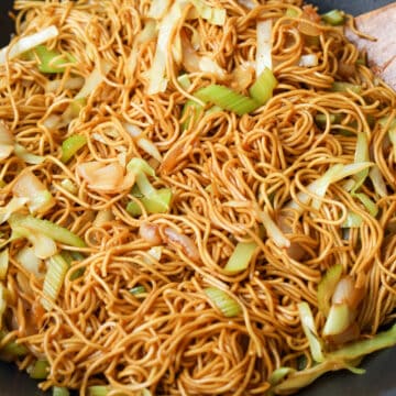 featured image of Panda Express Chow Mein