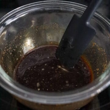 Combine the sauce ingredients.
