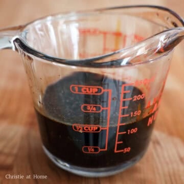 Kecap manis noodle sauce mixed until smooth.