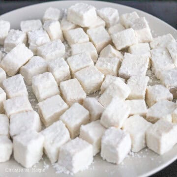 Spread cornstarch onto a large plate or baking sheet and generously and gently coat the diced tofu in small batches. Feel free to add more cornstarch if needed. Set aside.