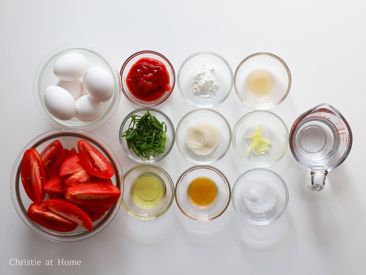 ingredients to make chinese tomato egg stir-fry
