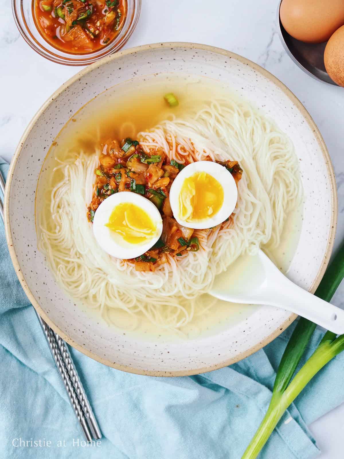 janchi guksu