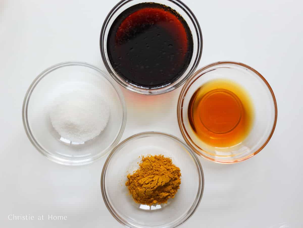 Seasoning ingredients for the noodle dish.
